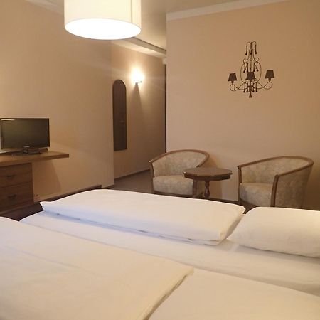 Hotel Du Parc Diekirch Bagian luar foto